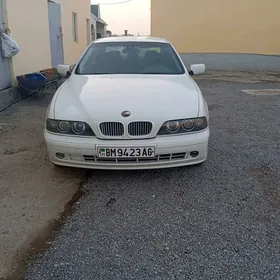 BMW E39 2001