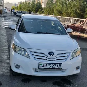 Toyota Camry 2010