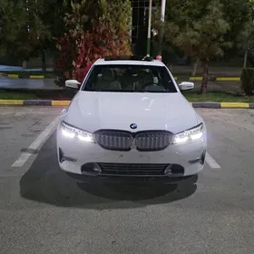 BMW 330 2021