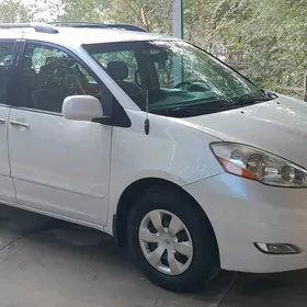 Toyota Sienna 2006