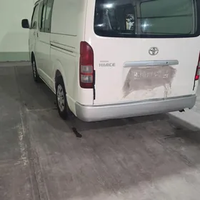 Toyota Hiace 2008