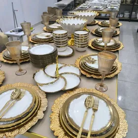 nabor pasuda tarelka