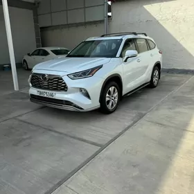 Toyota Highlander 2022