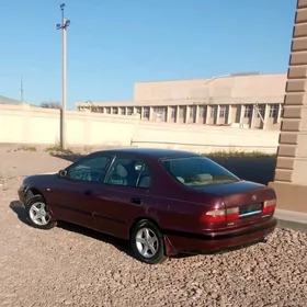 Toyota Carina 1995