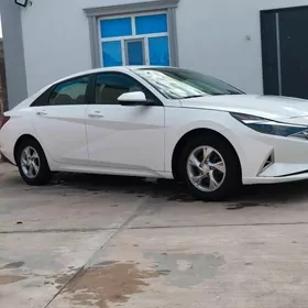 Hyundai Elantra 2021