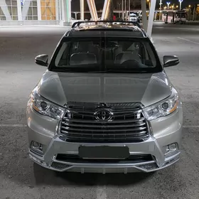 Toyota Highlander 2016