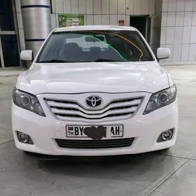 Toyota Camry 2010