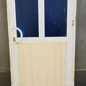 ПЛАСТИКОВАЯ ДВЕРЬ 193 × 88