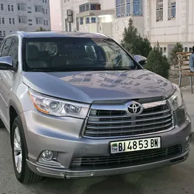 Toyota Highlander 2016