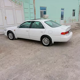 Toyota Camry 1999
