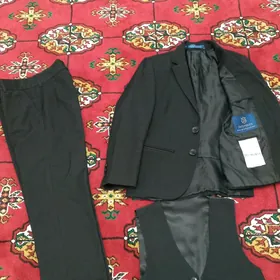 Школьный костюм