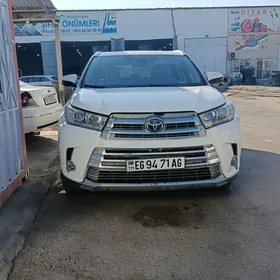 Toyota Highlander 2017