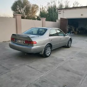 Toyota Camry 2000
