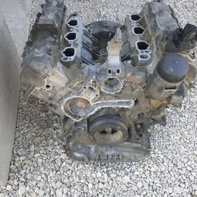 Mersedes  mator 3.2 v obrazny