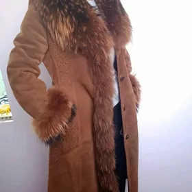 Пальто дублёнка