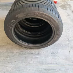 Teker 215/55 R 17 94 Y