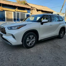 Toyota Highlander 2020