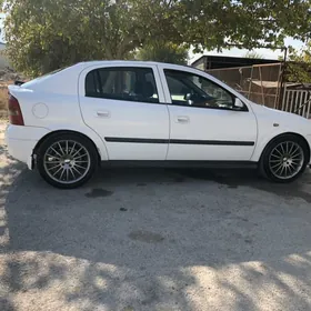 Opel Astra 2003