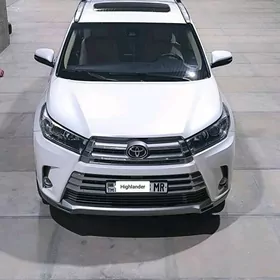 Toyota Highlander 2019