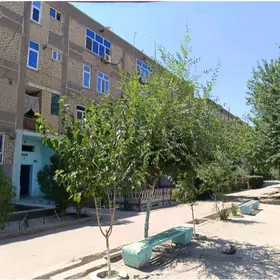 Бай базар 2комнат 1этаж