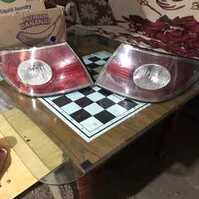 Задние габаритные огни