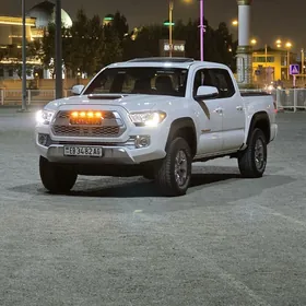 Toyota Tacoma 2019