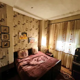 1- мкр на против " Аркача"