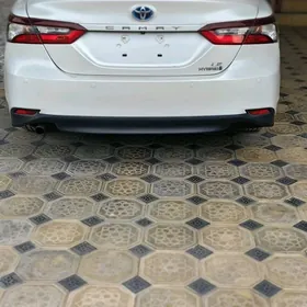 Toyota Camry Hybrid 2021