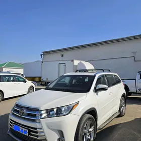 Toyota Highlander 2018