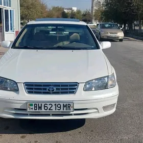 Toyota Camry 2000