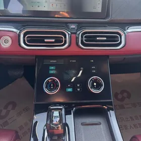 Jetour X70 Plus 2025