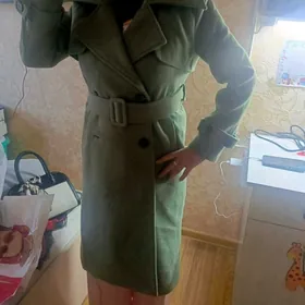 пальто,ботинки и костюм