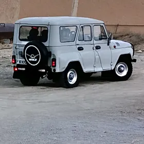 UAZ 469 2002
