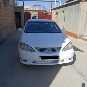 Toyota Camry 2005
