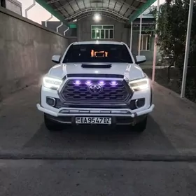 Toyota Tacoma 2021