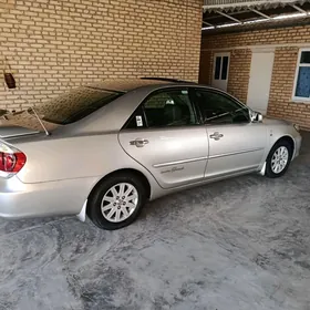 Toyota Camry 2004