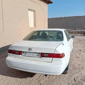 Toyota Camry 1999