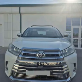 Toyota Highlander 2019