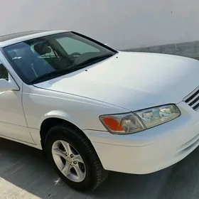 Toyota Camry 2000