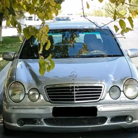 Mercedes-Benz E55 AMG 2000