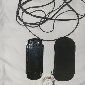 игровая приставка PSP 2006