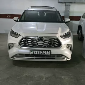 Toyota Highlander 2022