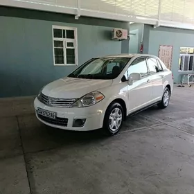 Nissan Versa 2010