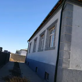 30 ýyllyk Podwally jaý