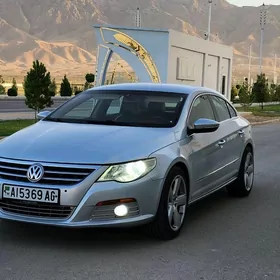Volkswagen CC 2011