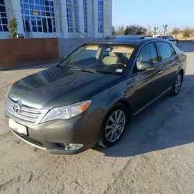 Toyota Avalon 2011