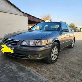 Toyota Camry 2000