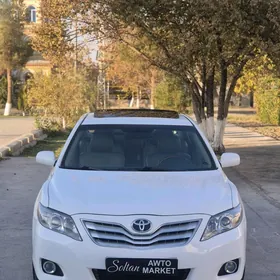 Toyota Camry 2011
