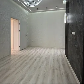 1 ком 2 мкр Высокий потолок