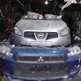 Morda Nisan misbusi  Leksus